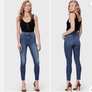 Mother High-Waisted Looker Ankle Fray Jeans